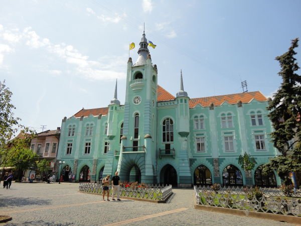У Мукачівському міськвиконкомі змінився графік роботи У Мукачівському міськвиконкомі змінився графік роботи