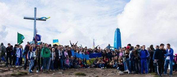 Студенти УжНУ масово підкорили Говерлу Студенти УжНУ масово підкорили Говерлу