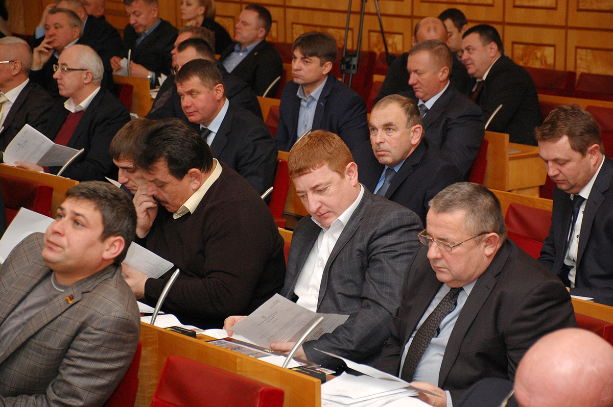 Закарпатські депутати ініціюють включення мов національних меншин до переліку предметів ЗНО Закарпатські депутати ініціюють включення мов національних меншин до переліку предметів ЗНО