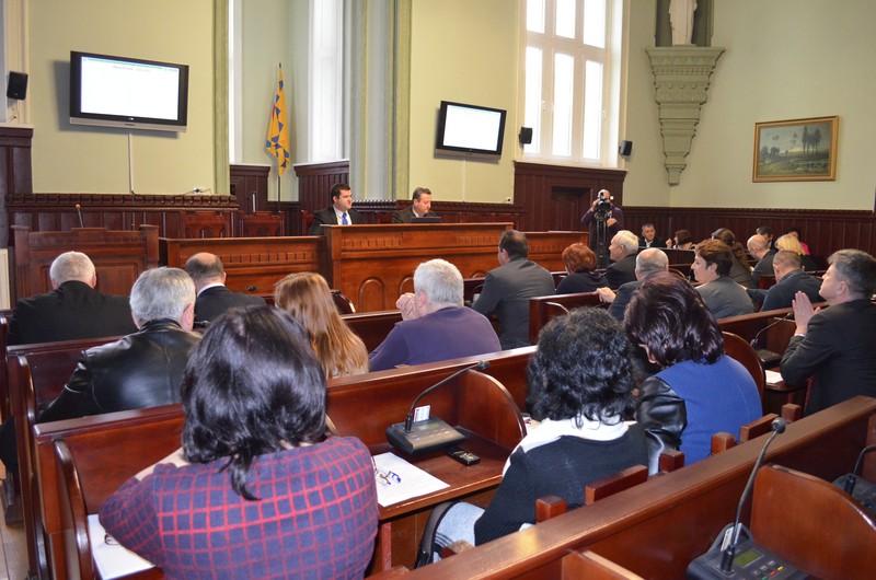 Депутати Мукачівської міськради прийняли нову редакцію бюджету Депутати Мукачівської міськради прийняли нову редакцію бюджету