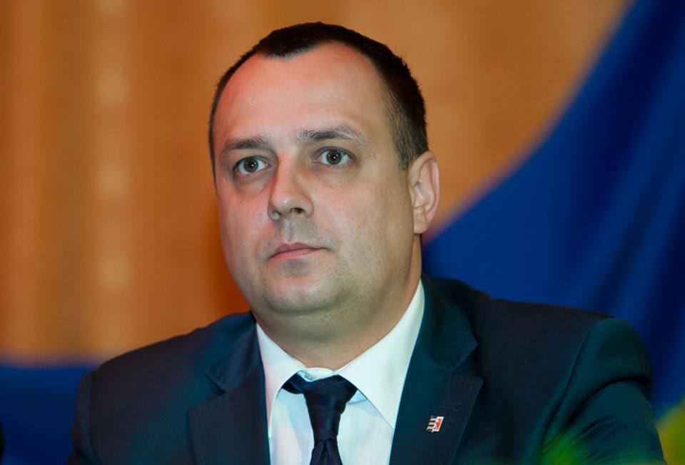 Володимир Чубірко прокоментував підпал його автомобіля Володимир Чубірко прокоментував підпал його автомобіля
