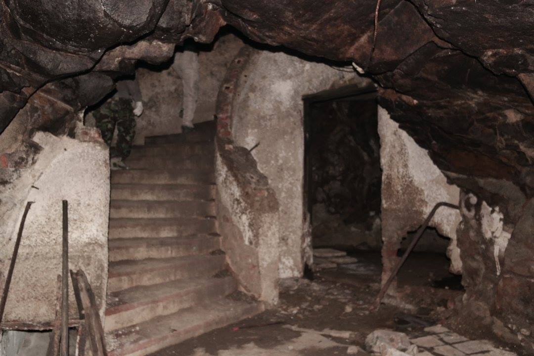 ФОТО: Прес-центр "Тут колись був відомий на всю Європу ресторан", – старожили про знайдене в Ужгороді підземелля