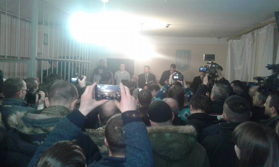 "Бєса" випустили під поруки народних депутатів України "Бєса" випустили під поруки народних депутатів України