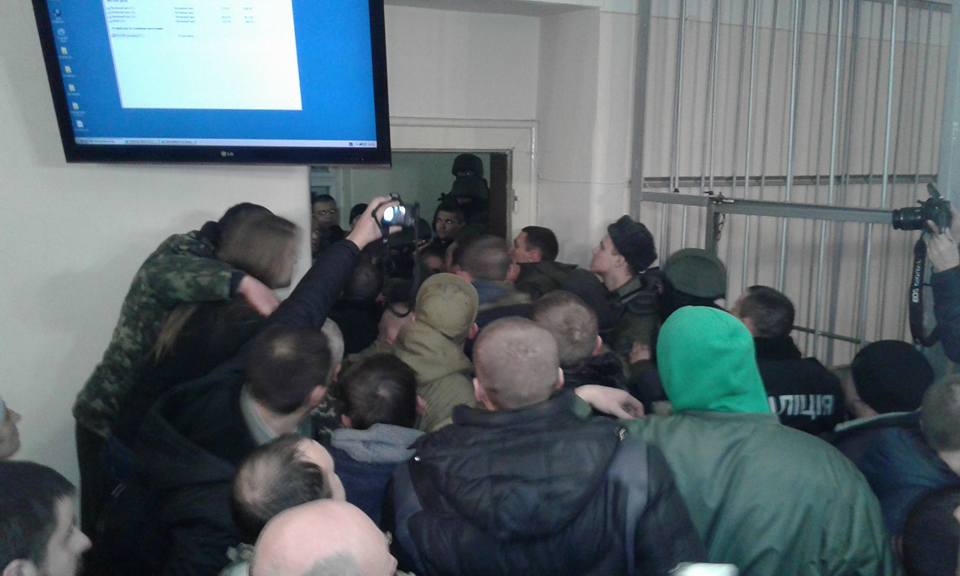 В Апеляційному суді Закарпаття виникла сутичка через перенесення розгляду справ щодо "Хорвата" та "Нацика" В Апеляційному суді Закарпаття виникла сутичка через перенесення розгляду справ щодо "Хорвата" та "Нацика"