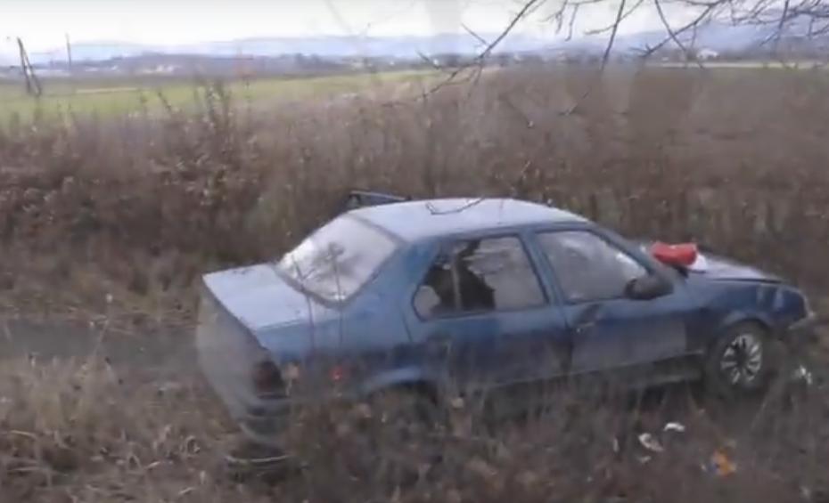 Неподалік Мукачева іномарка злетіла у кювет Неподалік Мукачева іномарка злетіла у кювет