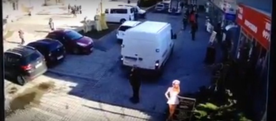 Внаслідок ДТП, яка сталась у центрі Мукачева, постраждалий отримав струс мозку Внаслідок ДТП, яка сталась у центрі Мукачева, постраждалий отримав струс мозку