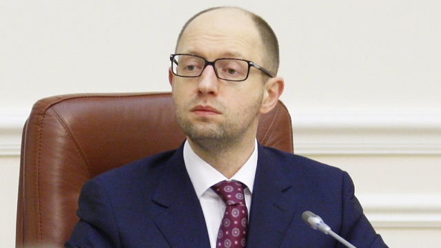 "Тотальне падіння економіки та зубожіння населення", – Василь Петьовка про роботу уряду Яценюка "Тотальне падіння економіки та зубожіння населення", – Василь Петьовка про роботу уряду Яценюка