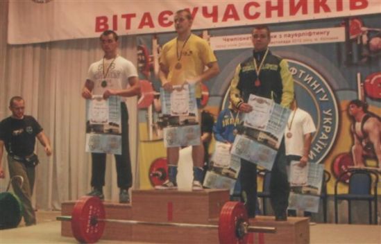 Мукачівські пауерліфтери здобули золоті та срібні нагороди чемпіонату України з жиму лежачи Мукачівські пауерліфтери здобули золоті та срібні нагороди чемпіонату України з жиму лежачи