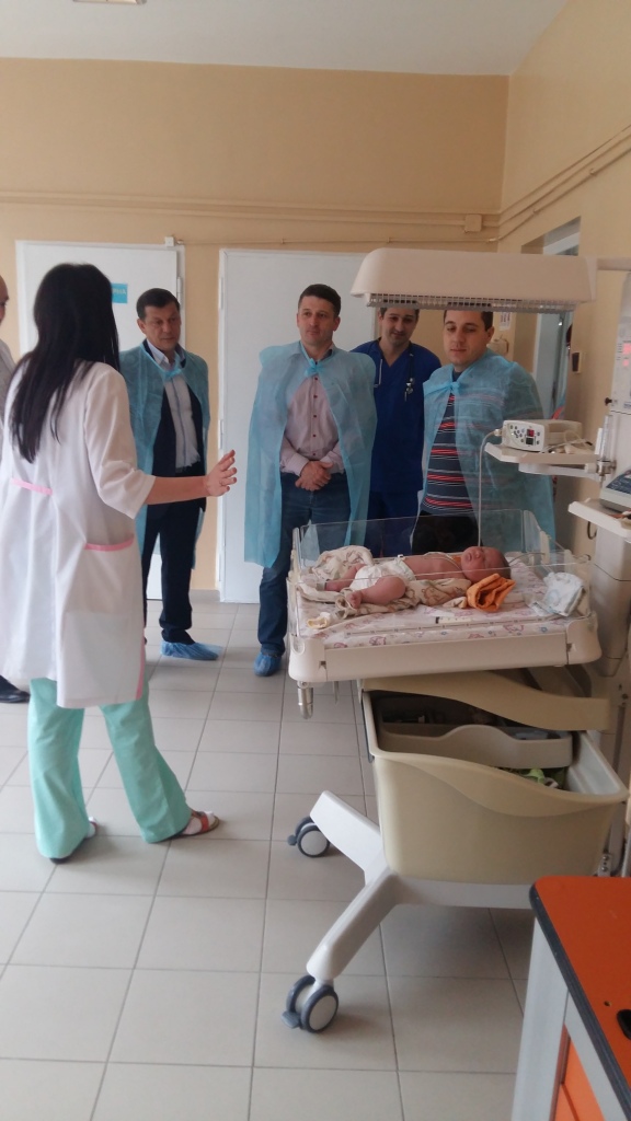 Депутати Ужгородської міської ради відвідали пологовий будинок обласного центру Депутати Ужгородської міської ради відвідали пологовий будинок обласного центру