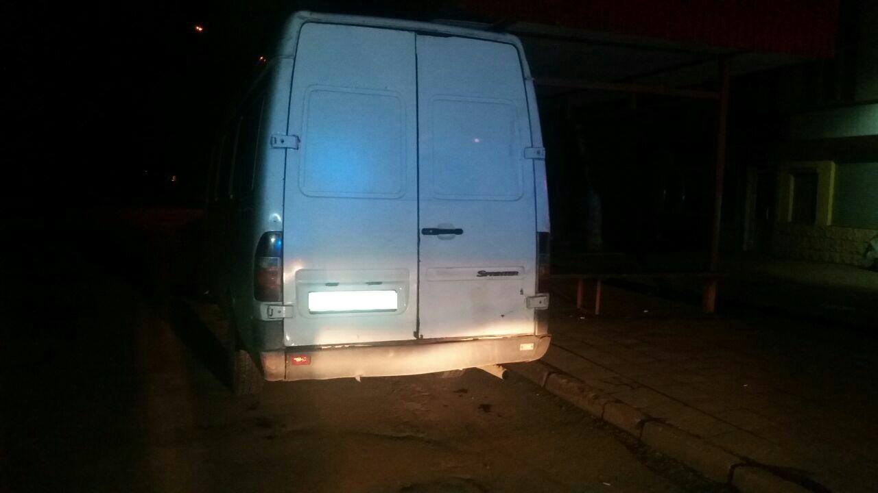 Вночі поліція затримала п’яного водія мікроавтобусу Вночі поліція затримала п’яного водія мікроавтобусу