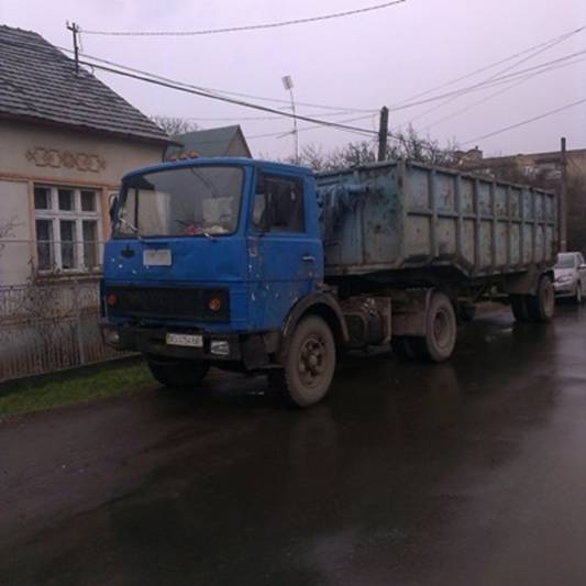 Мукачівські правоохоронці затримали вантажівку з "лівим" металобрухтом Мукачівські правоохоронці затримали вантажівку з "лівим" металобрухтом
