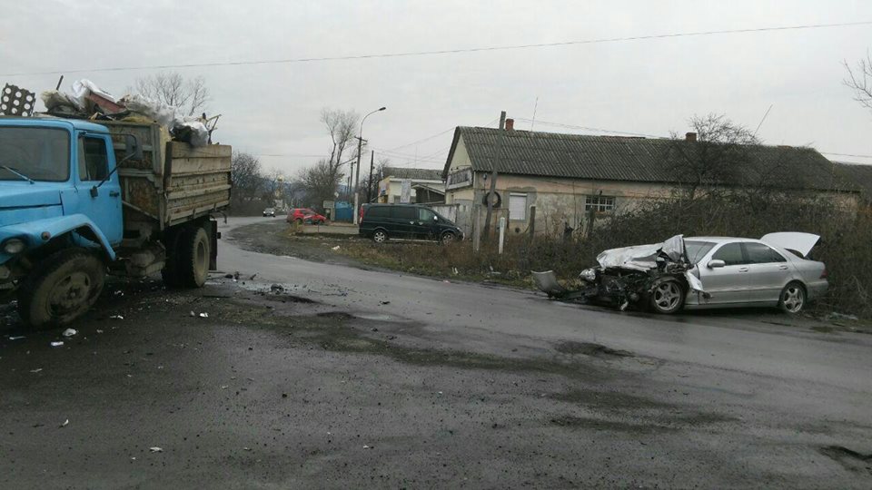 Патрульна поліція оприлюднила деталі ДТП на вулиці Коритнянській в Ужгороді Патрульна поліція оприлюднила деталі ДТП на вулиці Коритнянській в Ужгороді
