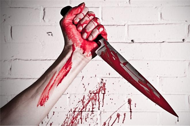 Дев’ятикласниця в Ужгороді вдарила ножем в живіт свою матір Дев’ятикласниця в Ужгороді вдарила ножем в живіт свою матір