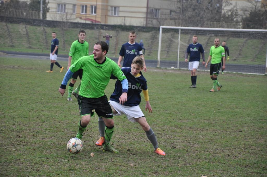 Мукачівські футболісти всуху розгромили суперників з Чопа Мукачівські футболісти всуху розгромили суперників з Чопа