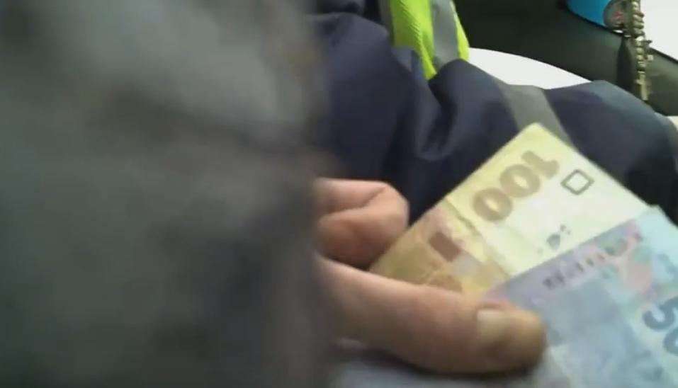 Закарпатська поліція розпочала службову перевірку щодо працівників-хабарників Закарпатська поліція розпочала службову перевірку щодо працівників-хабарників