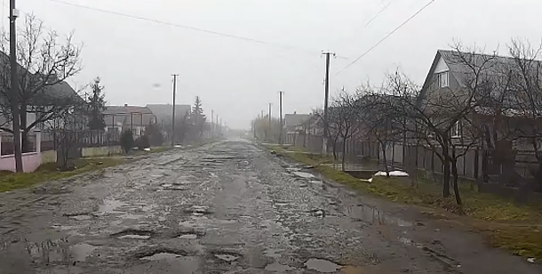 Жителі Виноградівщини скаржаться на стан доріг та оприлюднили шокуюче відео Жителі Виноградівщини скаржаться на стан доріг та оприлюднили шокуюче відео