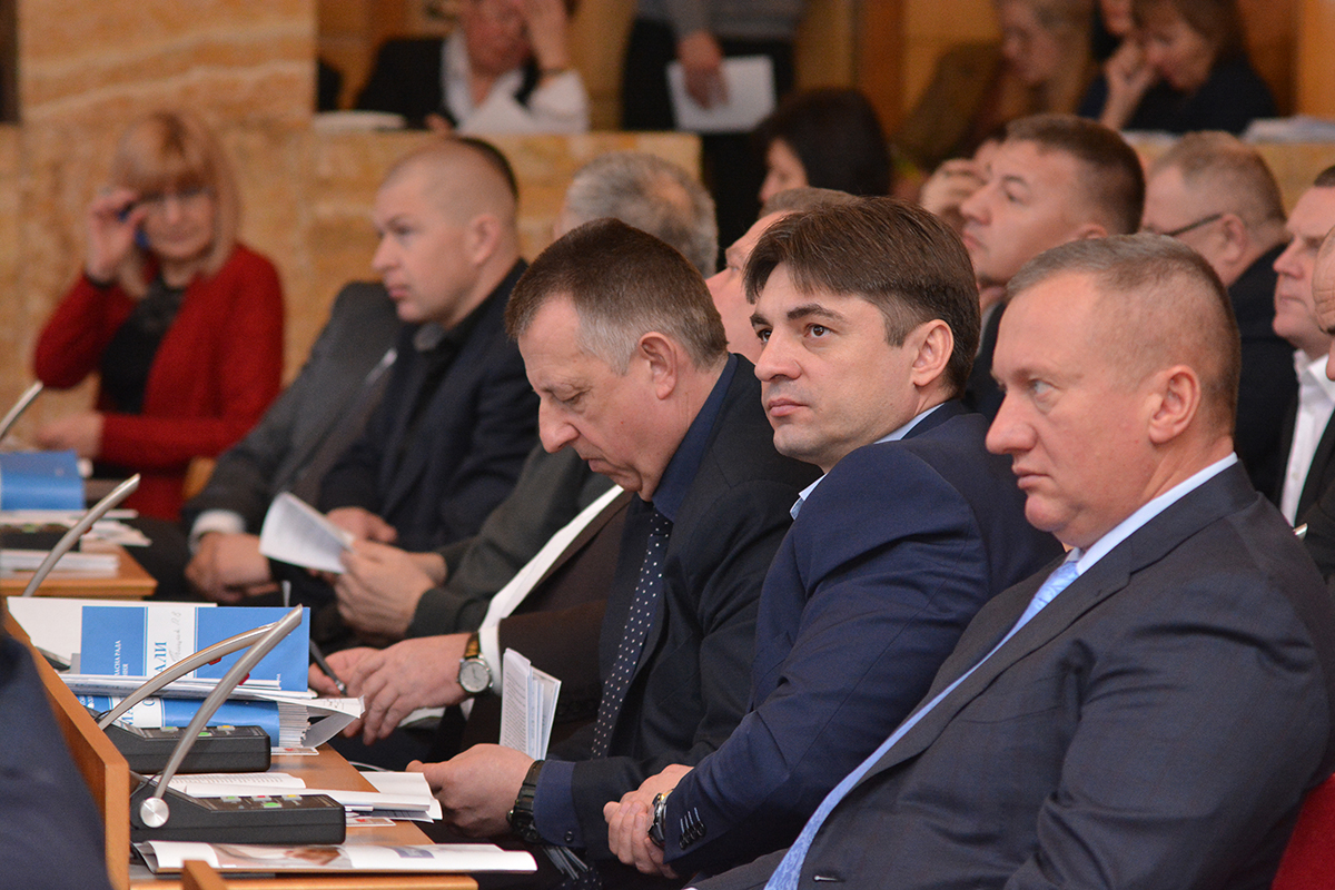 Через захаращеність річки на Ужгородщині можуть бути підтопленими 120 гектарів садів волоського горіха Через захаращеність річки на Ужгородщині можуть бути підтопленими 120 гектарів садів волоського горіха