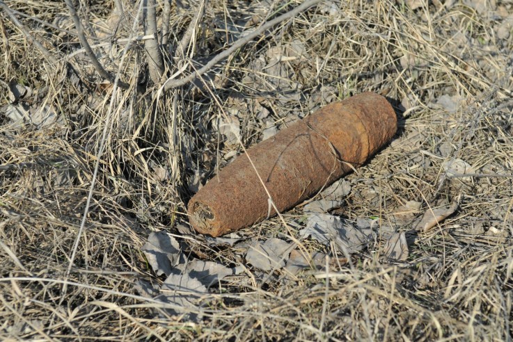 СБУ та рятувальники виявили на Рахівщині великий арсенал вибухових пристроїв СБУ та рятувальники виявили на Рахівщині великий арсенал вибухових пристроїв