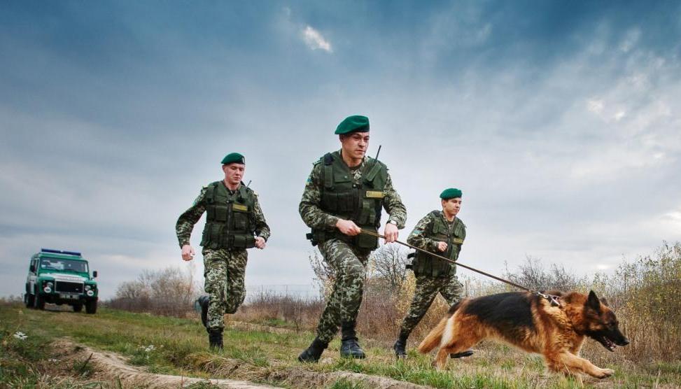 В межах 50-кілометрової зони на українсько-румунському кордоні прикордонники розпочали спецоперацію В межах 50-кілометрової зони на українсько-румунському кордоні прикордонники розпочали спецоперацію