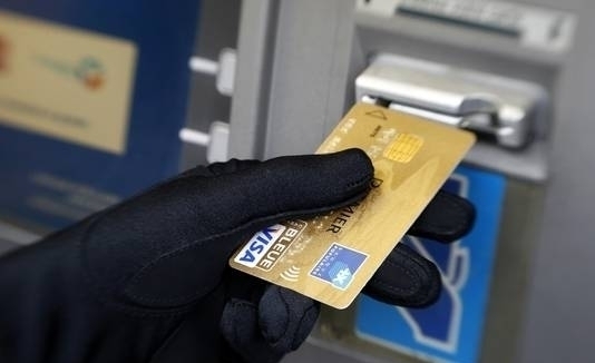 Шахрай з Мукачева ошукав жінку, дитина якої хвора на ДЦП Шахрай з Мукачева ошукав жінку, дитина якої хвора на ДЦП