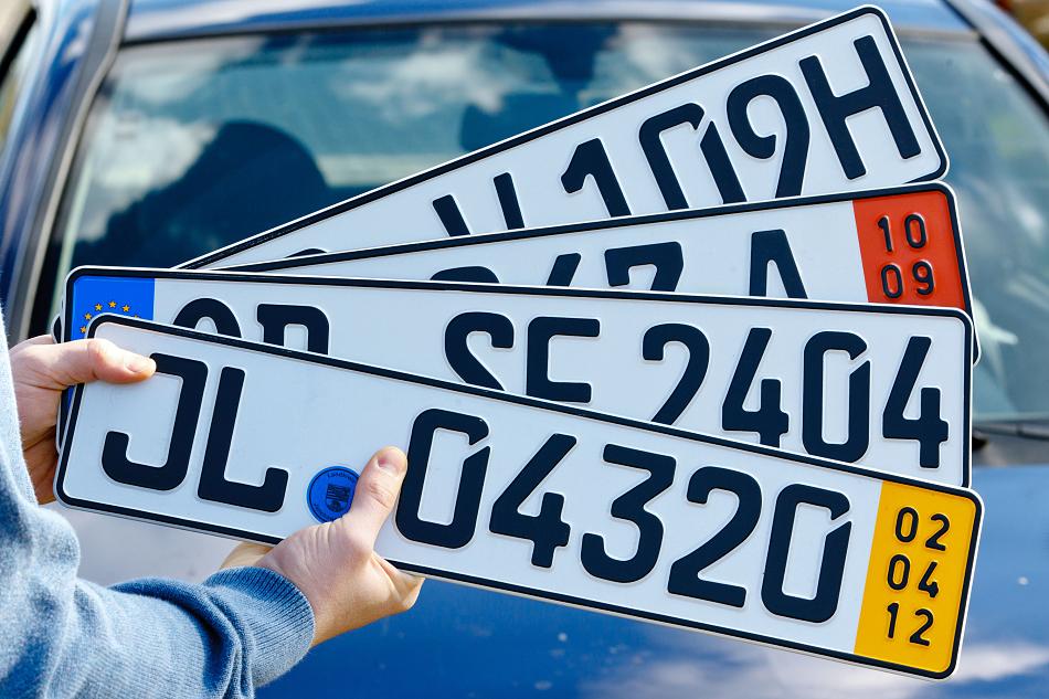 Москаль просить комітети ВР негайно розглянути законопроект про "пересічку" Москаль просить комітети ВР негайно розглянути законопроект про "пересічку"