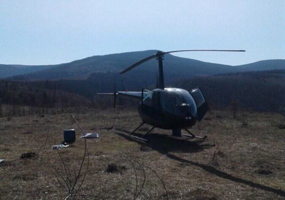 У Пузняківцях, що на Мукачівщині, виявили "нічийний" вертоліт У Пузняківцях, що на Мукачівщині, виявили "нічийний" вертоліт