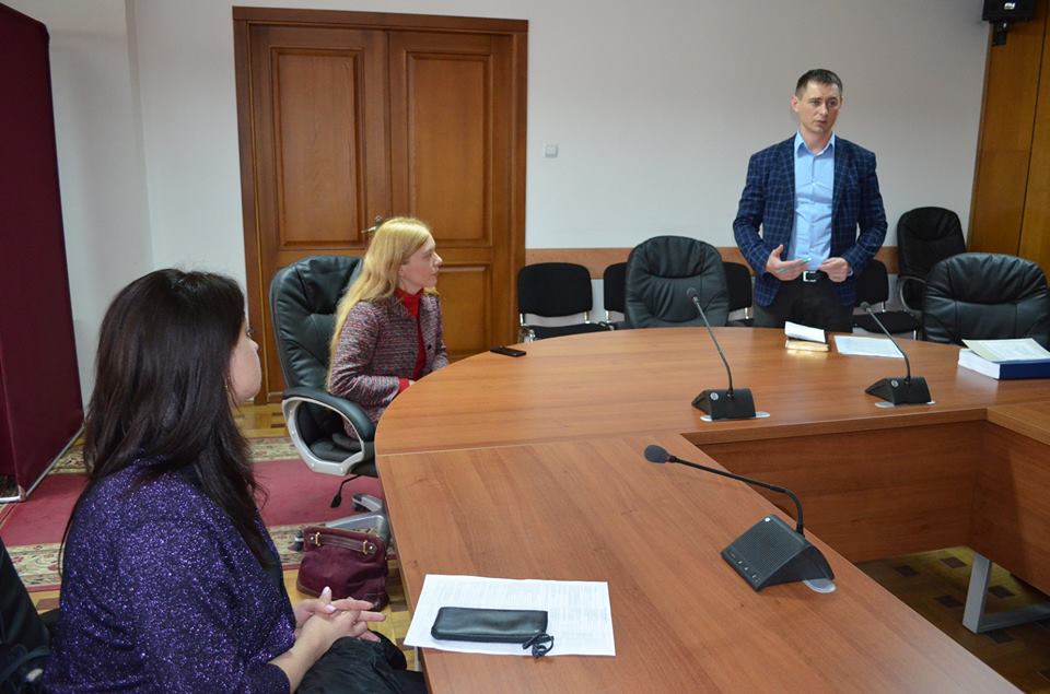 Кращих випускників УжНУ пропонують працевлаштувати у Мукачівській міськраді Кращих випускників УжНУ пропонують працевлаштувати у Мукачівській міськраді
