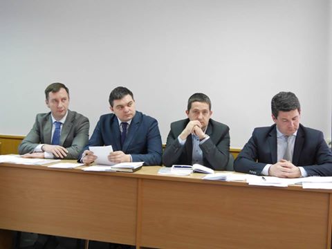 На стихійних ринках Ужгорода у продавців планують вилучати незаконну продукцію На стихійних ринках Ужгорода у продавців планують вилучати незаконну продукцію
