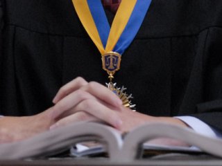 У Києві розглядатимуть справи двох закарпатських суддів У Києві розглядатимуть справи двох закарпатських суддів
