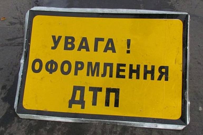 На Перечинщині 21-річний юнак загинув у ДТП, врізавшись на своєму "Мерседесі" в дерево На Перечинщині 21-річний юнак загинув у ДТП, врізавшись на своєму "Мерседесі" в дерево