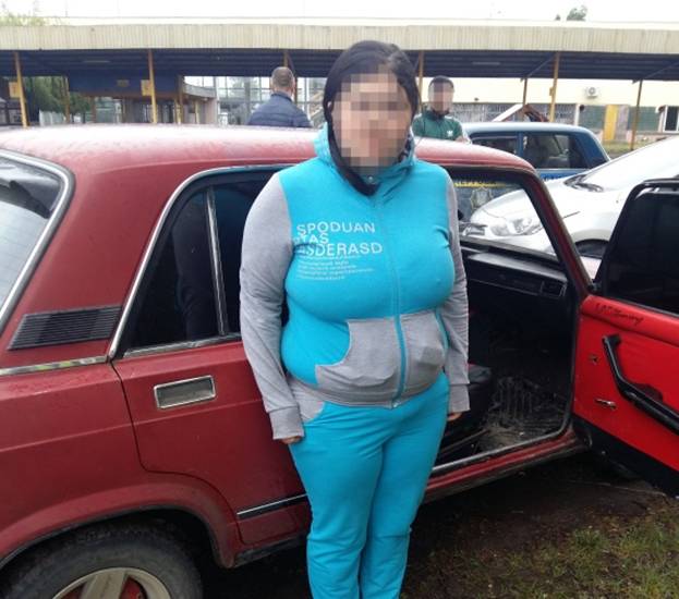 Берегівські поліцейські затримали мешканку Мукачівщини, яка звела двох повій Берегівські поліцейські затримали мешканку Мукачівщини, яка звела двох повій