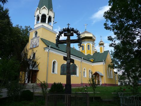 Великодні свята у Хусті закінчилися пограбуванням церкви Великодні свята у Хусті закінчилися пограбуванням церкви