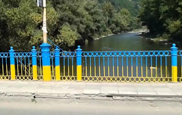 Рахівський рятувальник у вільний від роботи час врятував нетверезу жінку, яка тонула Рахівський рятувальник у вільний від роботи час врятував нетверезу жінку, яка тонула
