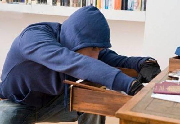 Невідомі зловмисники обікрали одну із шкіл Сваляви Невідомі зловмисники обікрали одну із шкіл Сваляви