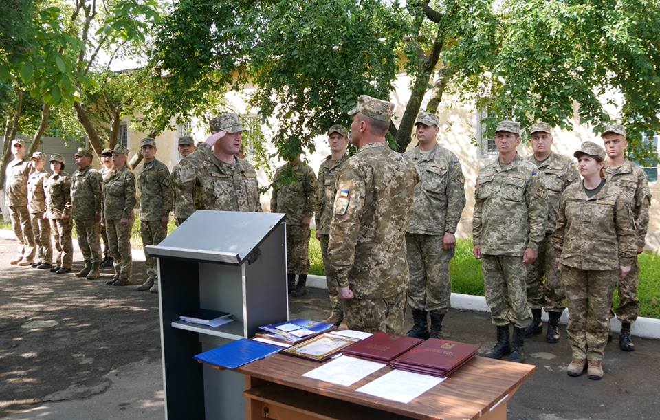 19 закарпатських військових повернулись із зони АТО 19 закарпатських військових повернулись із зони АТО