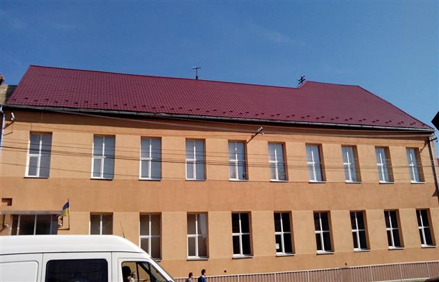 Мукачівських батьків, діти яких хочуть вчитися в спеціалізованих школах, просять поспішити Мукачівських батьків, діти яких хочуть вчитися в спеціалізованих школах, просять поспішити