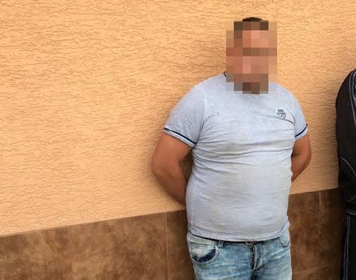 СБУ провела спецоперацію по затриманню іноземця, який переправляв в Україну кокаїн СБУ провела спецоперацію по затриманню іноземця, який переправляв в Україну кокаїн
