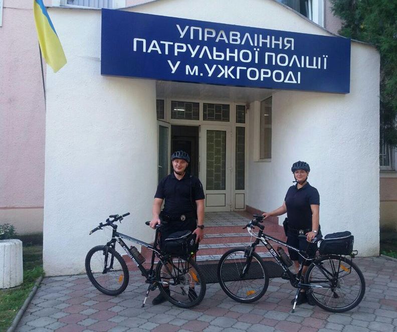 В Ужгороді розпочав свою роботу перший велопатруль В Ужгороді розпочав свою роботу перший велопатруль
