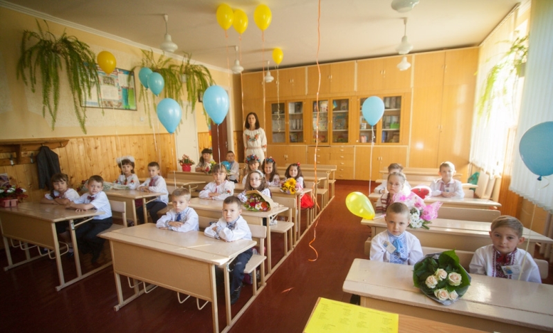 ФОТО: Н.Боднар Ужгородський першокласник кумедно відповів на питання, чому він не хоче в школу