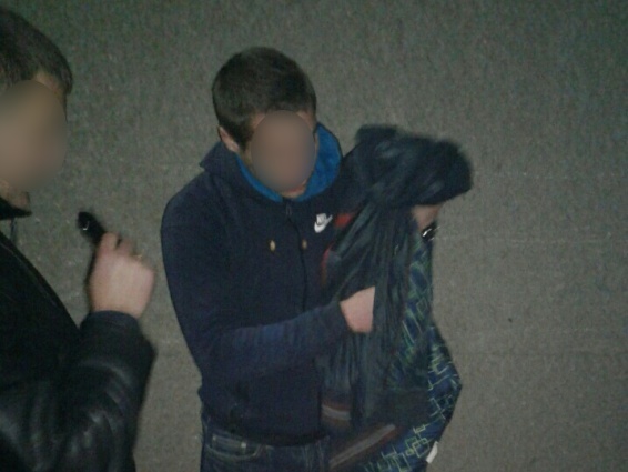 У Перечині поліція затримала чоловіка з наркотиками У Перечині поліція затримала чоловіка з наркотиками