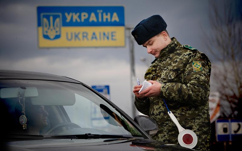 Прикордонники поширили заяву щодо так званої "пересічки" і вимог протестувальників Прикордонники поширили заяву щодо так званої "пересічки" і вимог протестувальників
