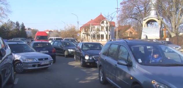 "Пересічники" влаштували автопробіг вулицями Ужгорода