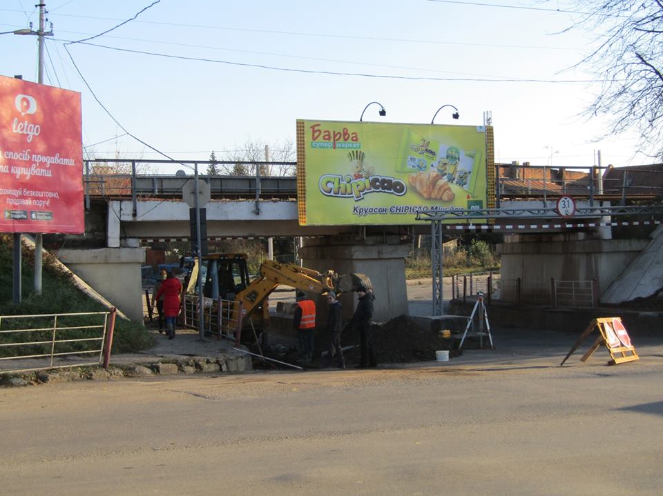 На вулиці Анкудінова в Ужгороді під залізничним мостом автомобільний рух планують відновити наступного тижня На вулиці Анкудінова в Ужгороді під залізничним мостом автомобільний рух планують відновити наступного тижня