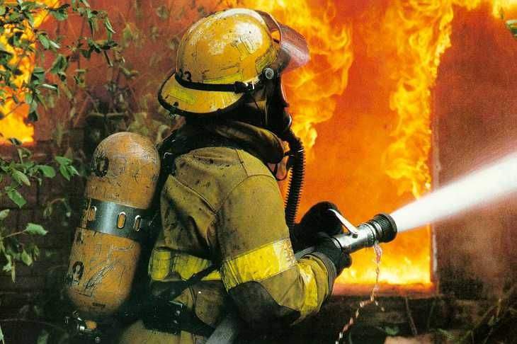 В одному із сіл Іршавського району горіла сільська рада В одному із сіл Іршавського району горіла сільська рада
