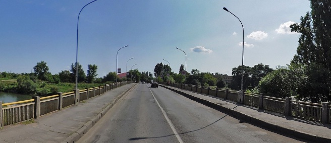 В Ужгороді біля транспортного моста буде перекрито рух автомобілів В Ужгороді біля транспортного моста буде перекрито рух автомобілів