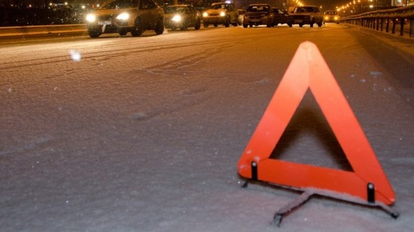 Біля Середнього у ДТП потрапив службовий автомобіль СБУ, – поліція Біля Середнього у ДТП потрапив службовий автомобіль СБУ, – поліція