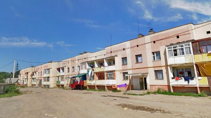 Ужгородський "Водоканал" погрожує відключити воду ромам з мікрорайону "Радванка" за борги Ужгородський "Водоканал" погрожує відключити воду ромам з мікрорайону "Радванка" за борги