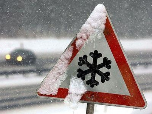 Закарпатців попередили про ожеледицю на дорогах Закарпатців попередили про ожеледицю на дорогах