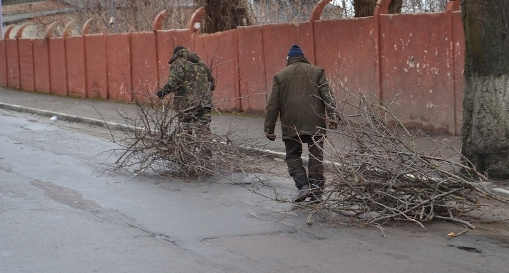 На цілому ряді вулиць Ужгорода тривають комунальні роботи На цілому ряді вулиць Ужгорода тривають комунальні роботи