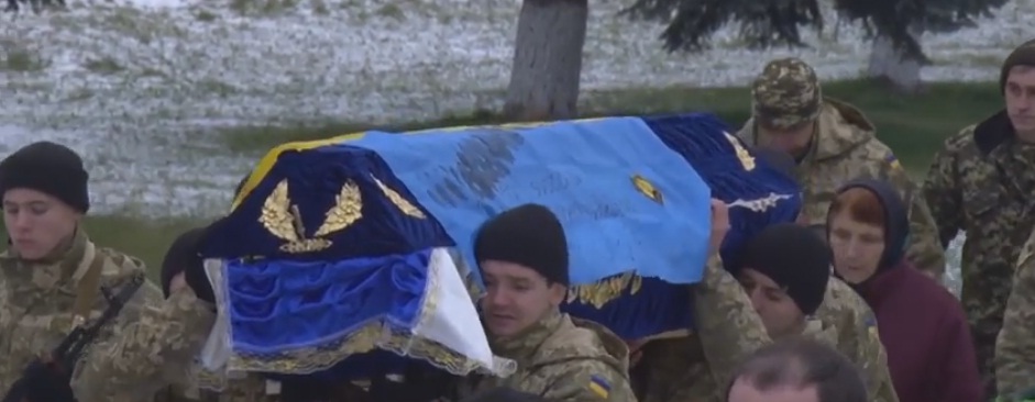 Ужгородці попрощались із бійцем АТО Михайлом Дзаком Ужгородці попрощались із бійцем АТО Михайлом Дзаком